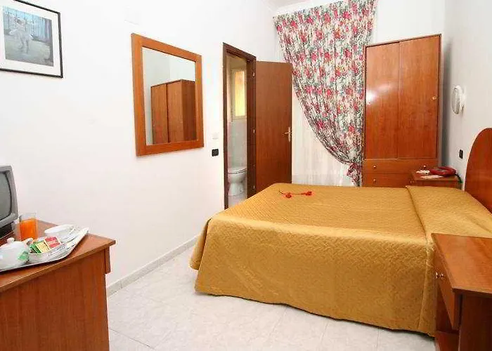 Otel Chapter 4*